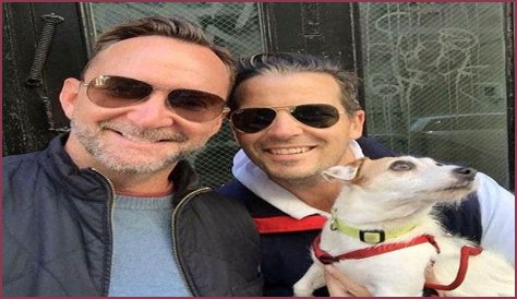 Clinton Kelly is a gay and Married to Husband Daman Boyles. His Net Worth 2022